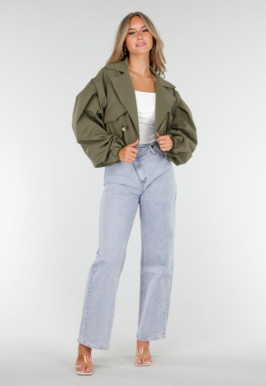 Korte Trench Coat in Armygroen met Double-Breasted Sluiting