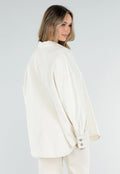 Crème Denim Blouse met Oversized Knopen en Lange Mouwen