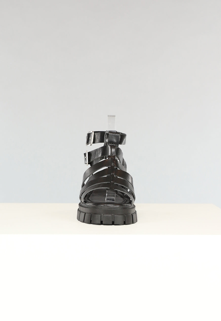 Zwarte Lederlook Sandalen met Grove Zool