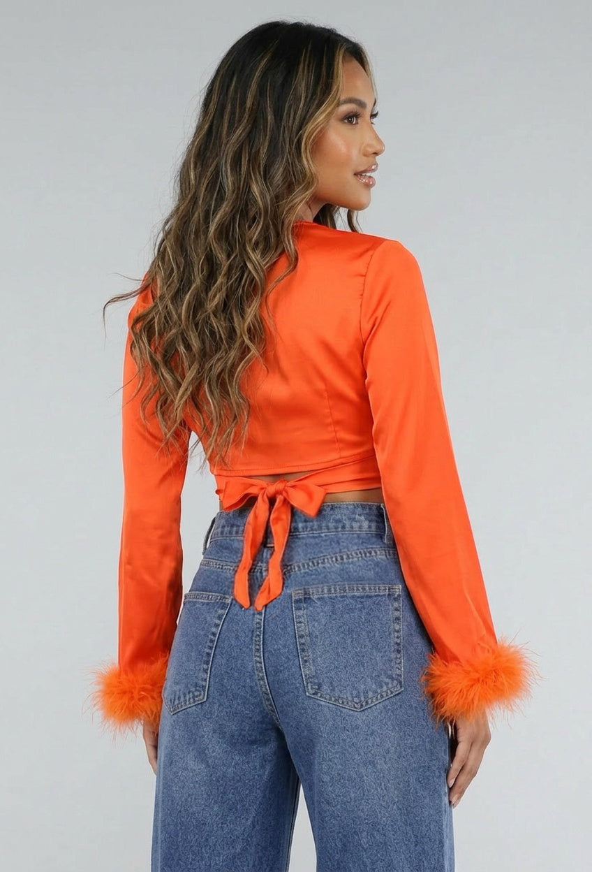 Oranje Satin Crop Top met Veertjes