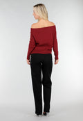 Donkerroze Off Shoulder Trui met Kabelpatroon en Brede Halsrand
