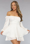 Witte Flowy Playsuit met Strikdetail