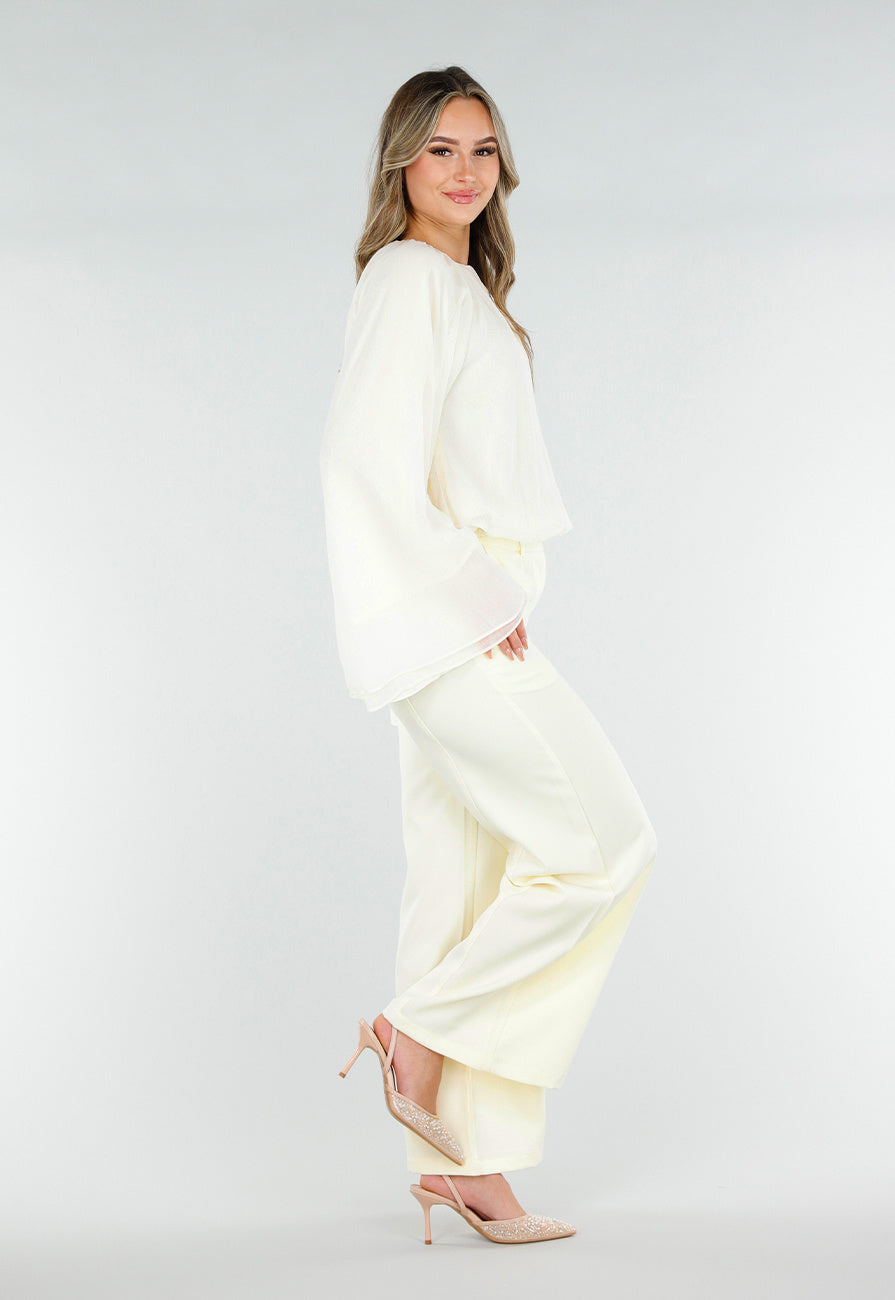 Butter Yellow Blouse met Wijde Mouwen